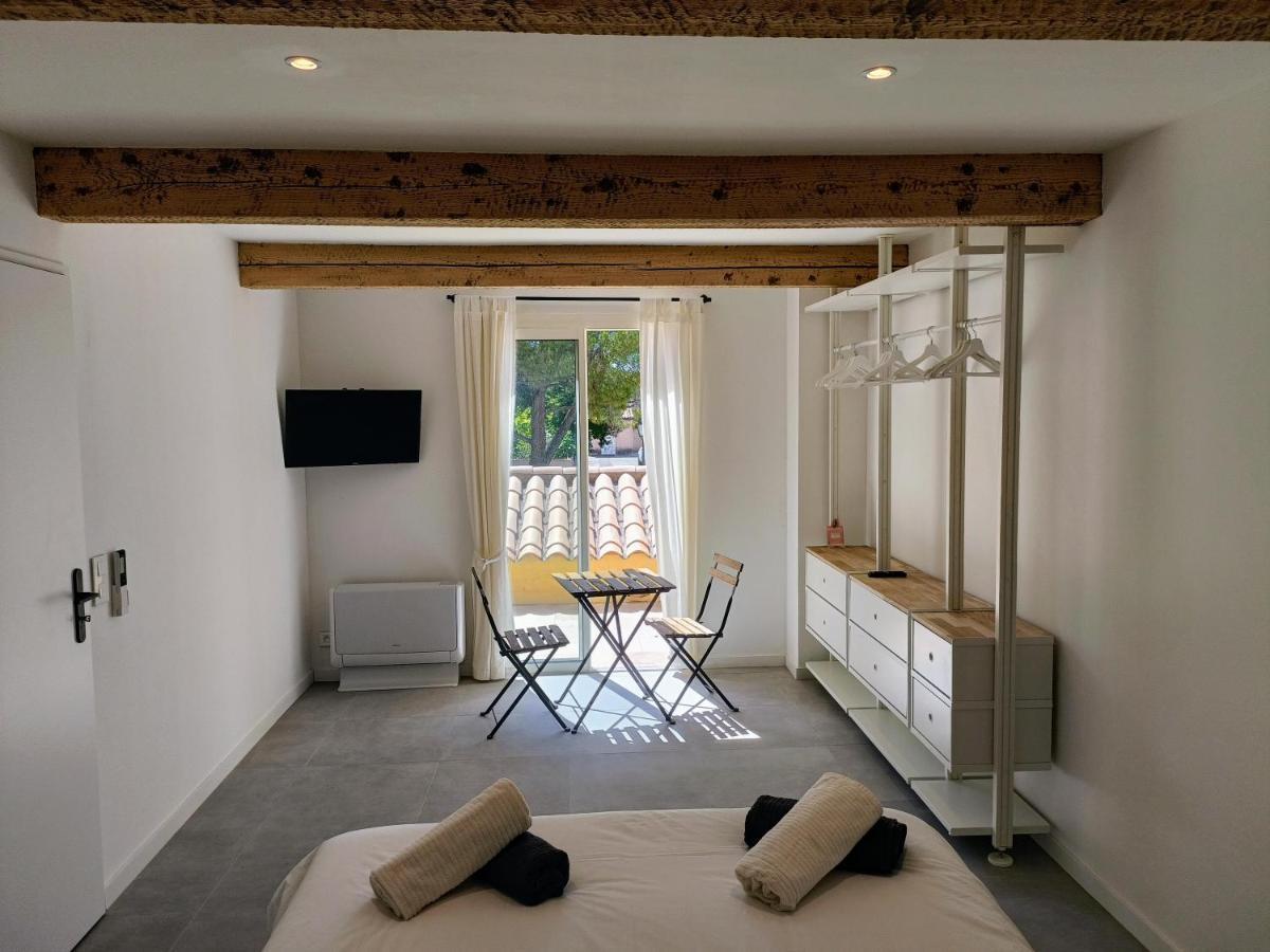 Belle Maison Mitoyenne De Standing Frejus Bagian luar foto