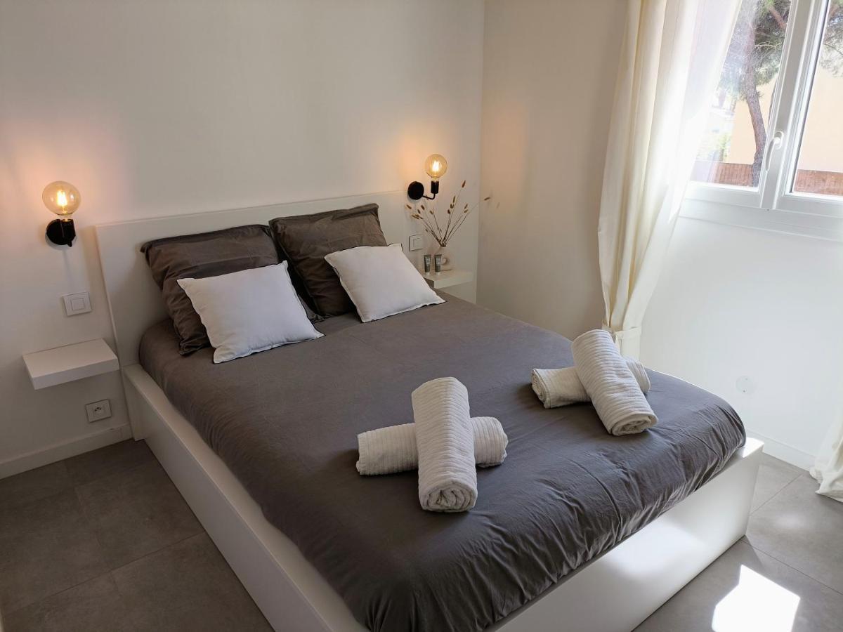 Belle Maison Mitoyenne De Standing Frejus Bagian luar foto